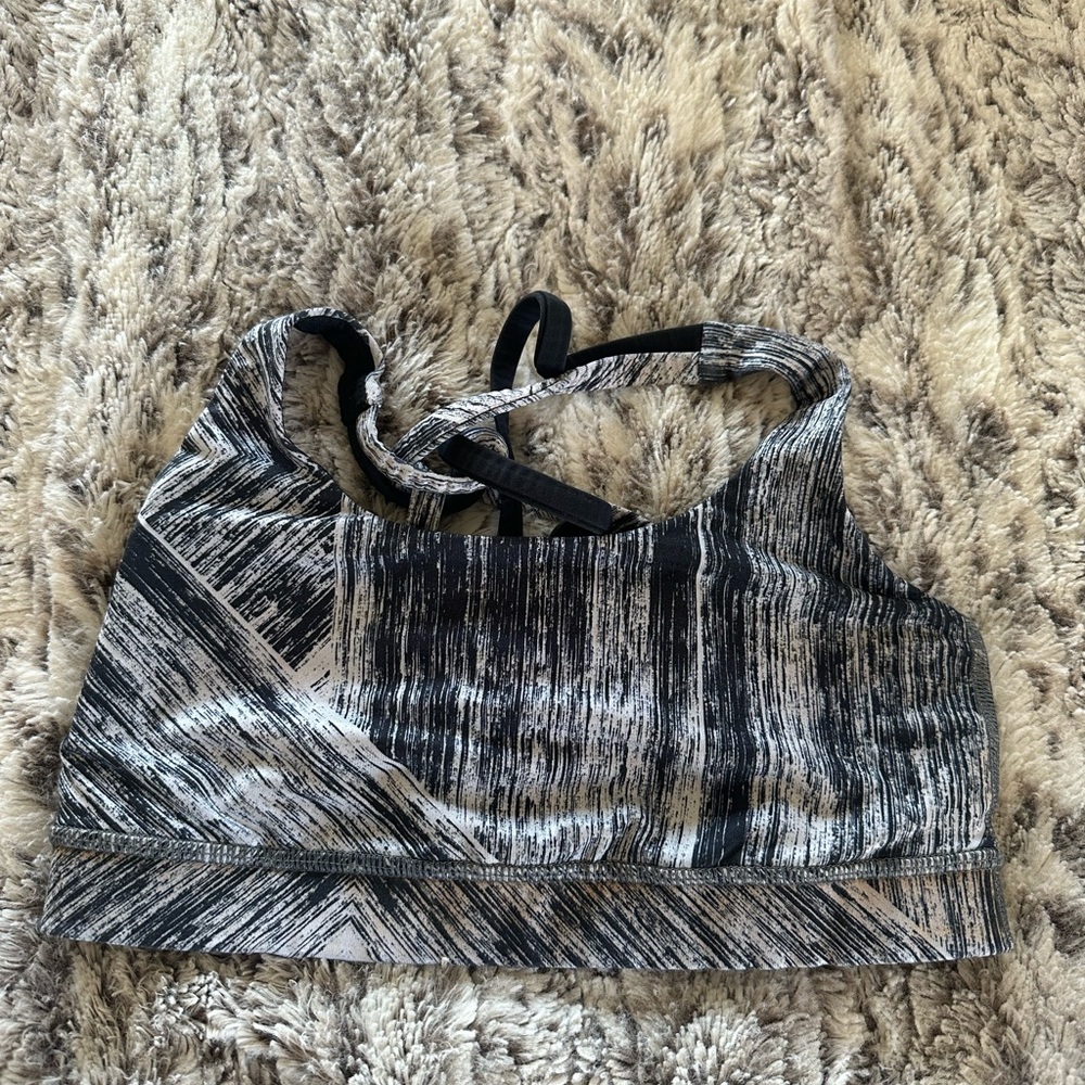 Lululemon Energy sports bra size 4